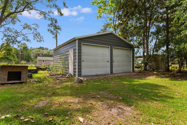 404 S Cedar Ave., Andrews, SC 29510