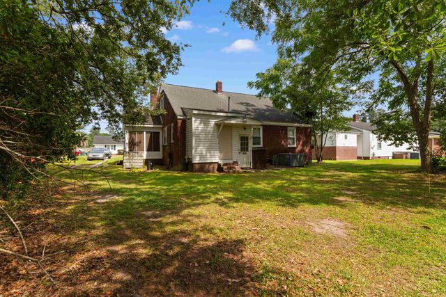 404 S Cedar Ave., Andrews, SC 29510