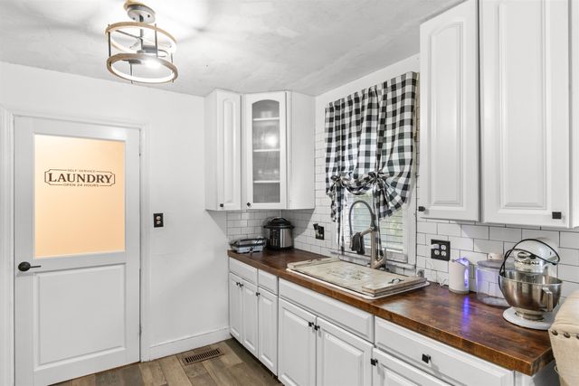404 S Cedar Ave., Andrews, SC 29510