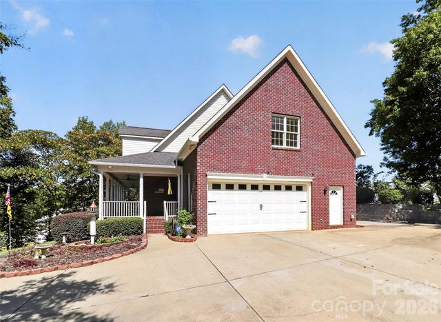 4904 Steepleton Way, Charlotte, NC 28215