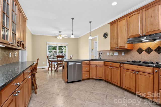 4904 Steepleton Way, Charlotte, NC 28215