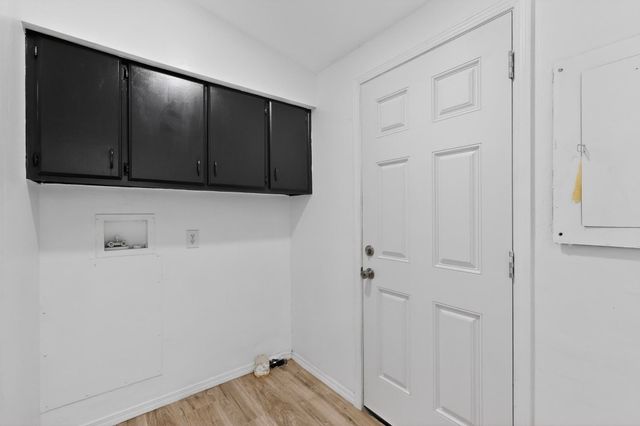 23 Lakeview Street, Los Lunas, NM 87031