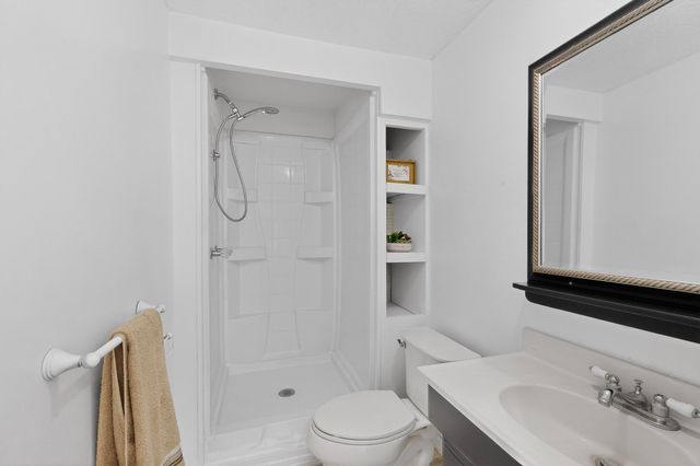 23 Lakeview Street, Los Lunas, NM 87031