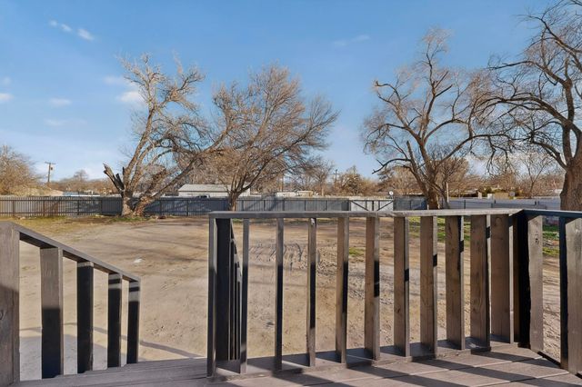 23 Lakeview Street, Los Lunas, NM 87031