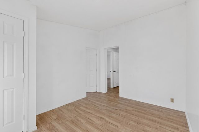 23 Lakeview Street, Los Lunas, NM 87031