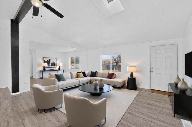 23 Lakeview Street, Los Lunas, NM 87031