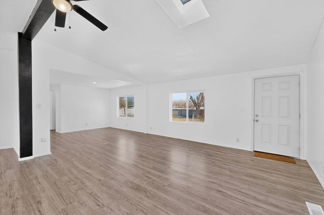 23 Lakeview Street, Los Lunas, NM 87031