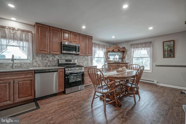 15 CHURCH ST, Pennsville, NJ 08070