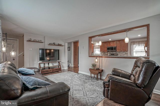 15 CHURCH ST, Pennsville, NJ 08070