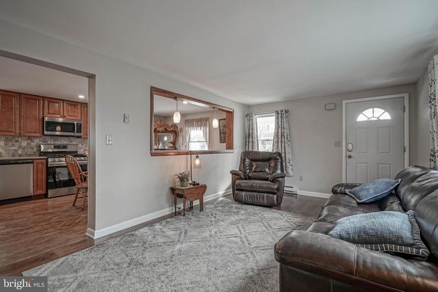 15 CHURCH ST, Pennsville, NJ 08070