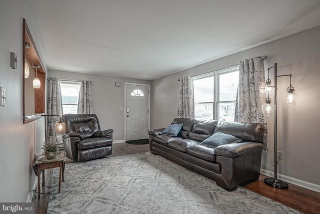 15 CHURCH ST, Pennsville, NJ 08070