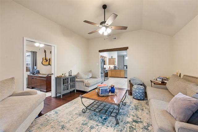 8613 King Ranch Drive, Cross Roads, TX 76227