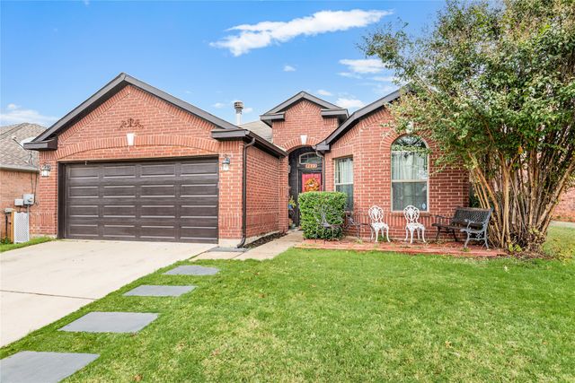 8613 King Ranch Drive, Cross Roads, TX 76227