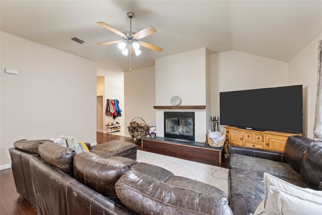 8613 King Ranch Drive, Cross Roads, TX 76227