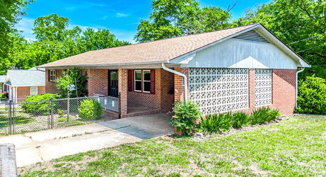 135 Hazelwood Drive, Forest City, NC 28043
