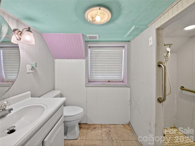 135 Hazelwood Drive, Forest City, NC 28043