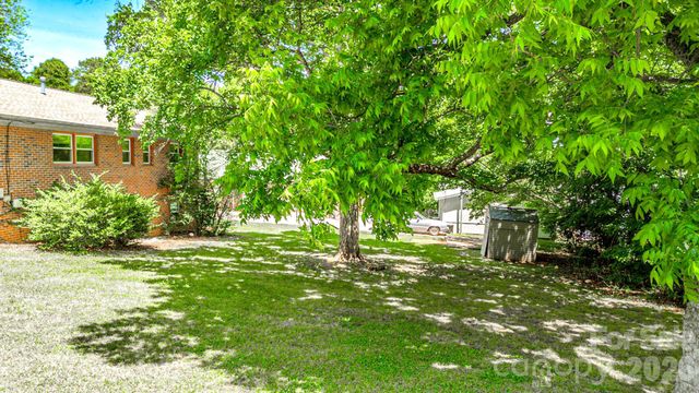 135 Hazelwood Drive, Forest City, NC 28043
