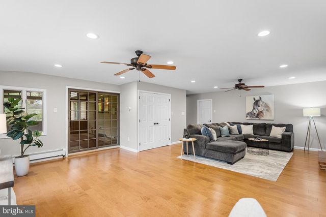 33 STIRLING WAY, Chadds Ford, PA 19317