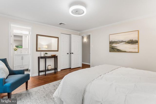 33 STIRLING WAY, Chadds Ford, PA 19317