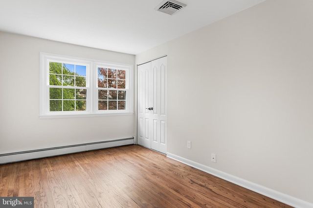 33 STIRLING WAY, Chadds Ford, PA 19317