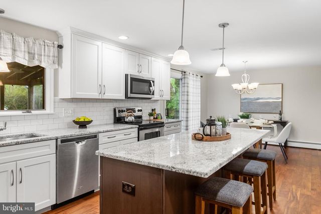 33 STIRLING WAY, Chadds Ford, PA 19317