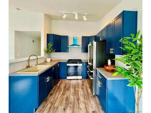 8468 Thunder Ridge Way 202, Highlands Ranch, CO 80126