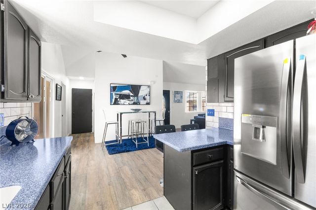 7733 Parakeet Avenue, Las Vegas, NV 89145