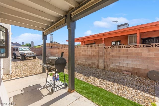 7733 Parakeet Avenue, Las Vegas, NV 89145
