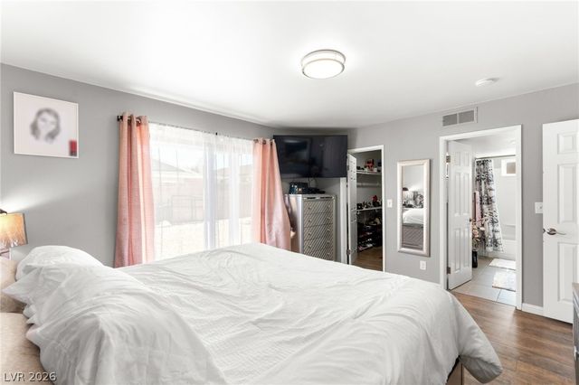 7733 Parakeet Avenue, Las Vegas, NV 89145