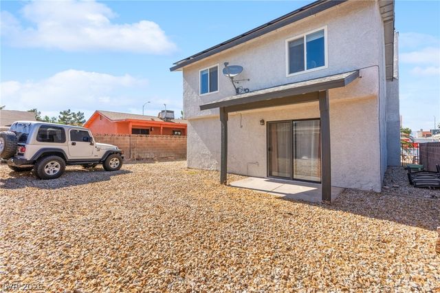 7733 Parakeet Avenue, Las Vegas, NV 89145