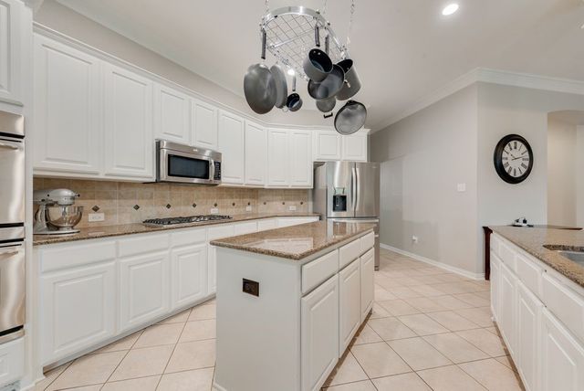 902 Nighthawk Drive, Murphy, TX 75094