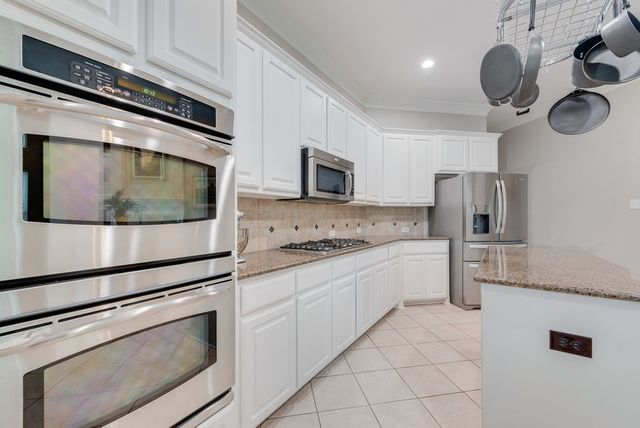 902 Nighthawk Drive, Murphy, TX 75094