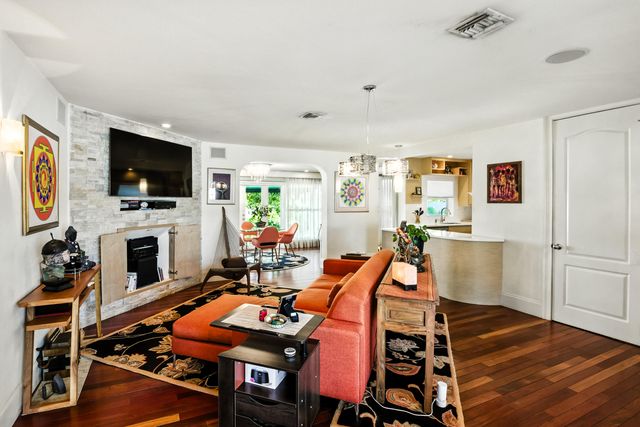 1625 NE 20th Avenue, Fort Lauderdale, FL 33305