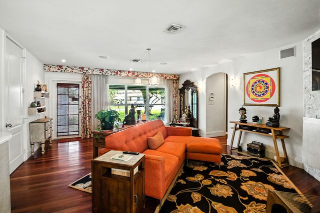 1625 NE 20th Avenue, Fort Lauderdale, FL 33305