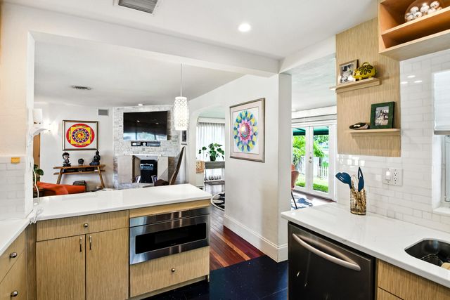 1625 NE 20th Avenue, Fort Lauderdale, FL 33305