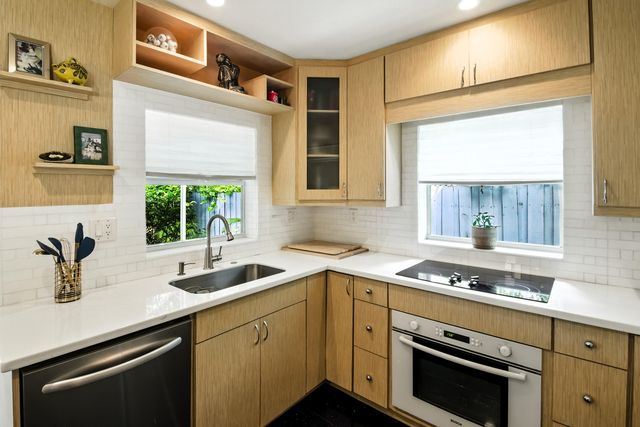 1625 NE 20th Avenue, Fort Lauderdale, FL 33305