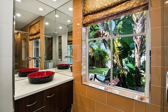 1625 NE 20th Avenue, Fort Lauderdale, FL 33305