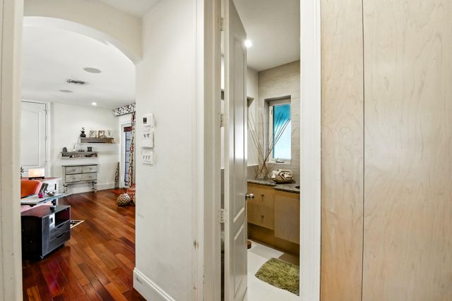 1625 NE 20th Avenue, Fort Lauderdale, FL 33305