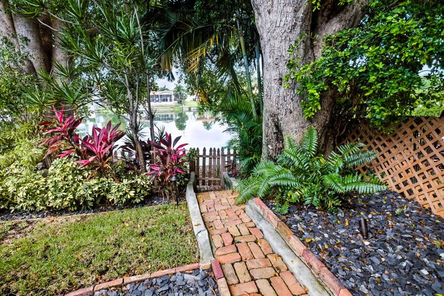 1625 NE 20th Avenue, Fort Lauderdale, FL 33305