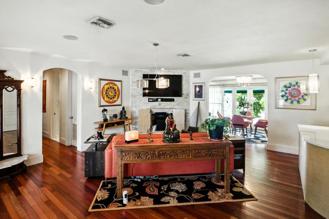 1625 NE 20th Avenue, Fort Lauderdale, FL 33305