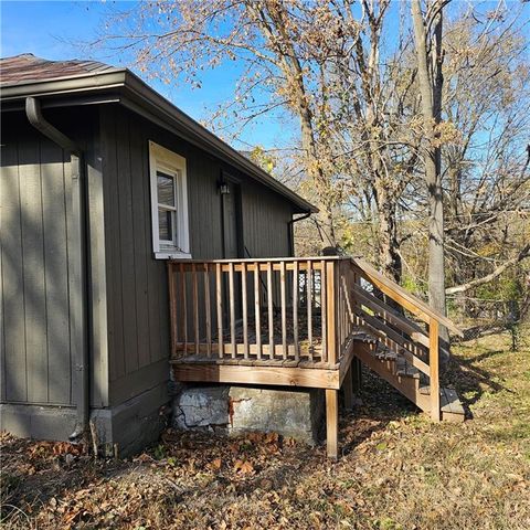 8309 Wabash Avenue, Kansas City, MO 64132