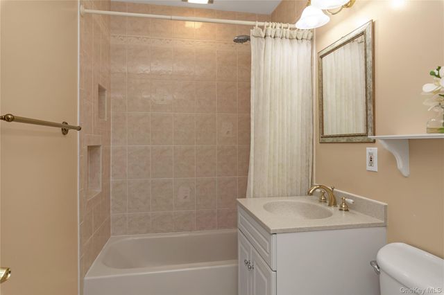 304 Jamaica Boulevard, Carle Place, NY 11514