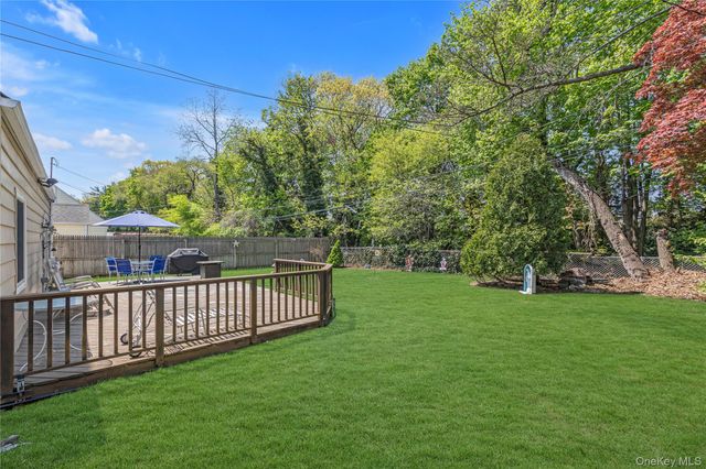 304 Jamaica Boulevard, Carle Place, NY 11514
