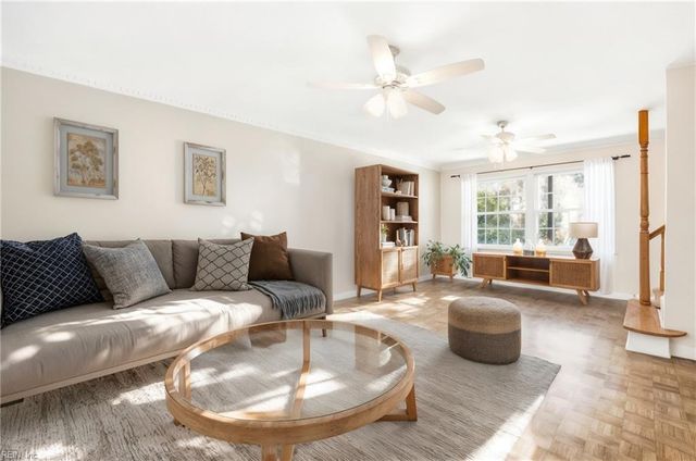 804 Roberto DR, Newport News, VA 23601