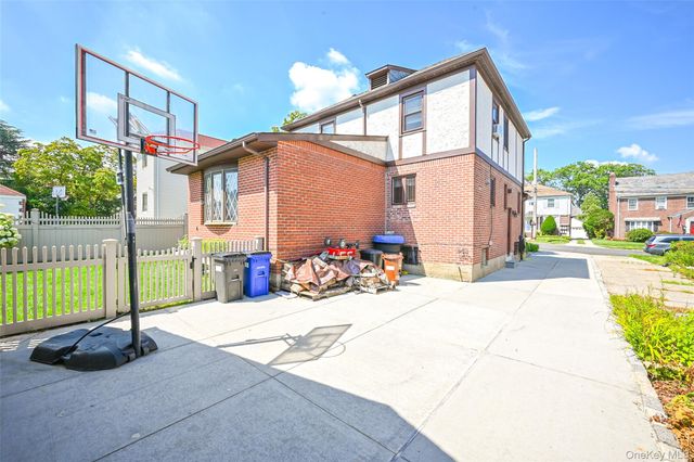 29-33 171st Street, Flushing, NY 11358