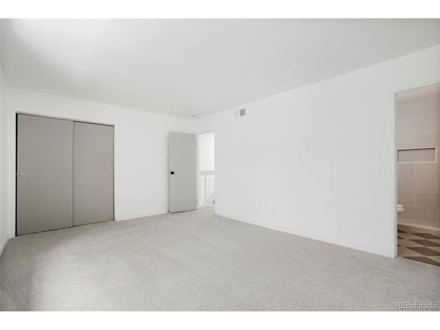 7755 E Quincy Ave T56, Denver, CO 80237