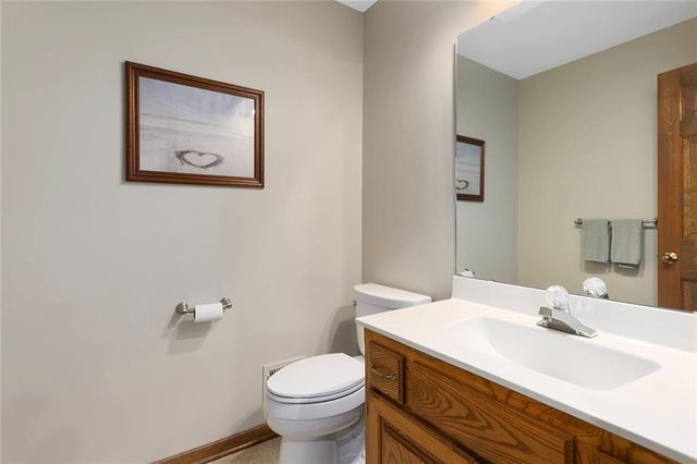 8917 Lambert Drive, Lee's Summit, MO 64064