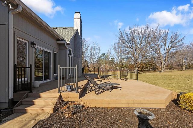 8917 Lambert Drive, Lee's Summit, MO 64064