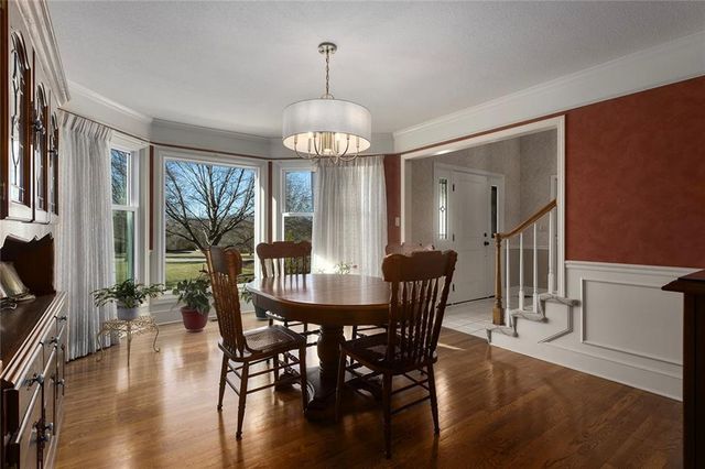 8917 Lambert Drive, Lee's Summit, MO 64064