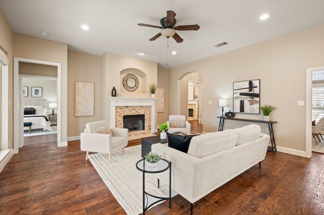 5908 Forest River Drive, Fort Worth, TX 76112